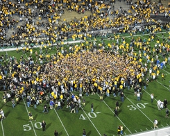 university-of-colorado-football-2009-season-fans-storm-field-after-cu-beats-kansas-co-f-2009-00016smd